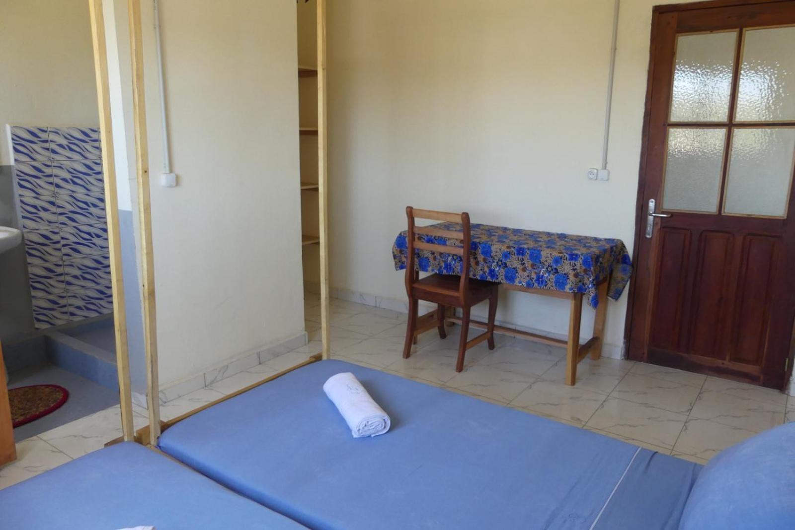 Centre Lucien Botovasoa Bed & Breakfast Antsiranana Bagian luar foto