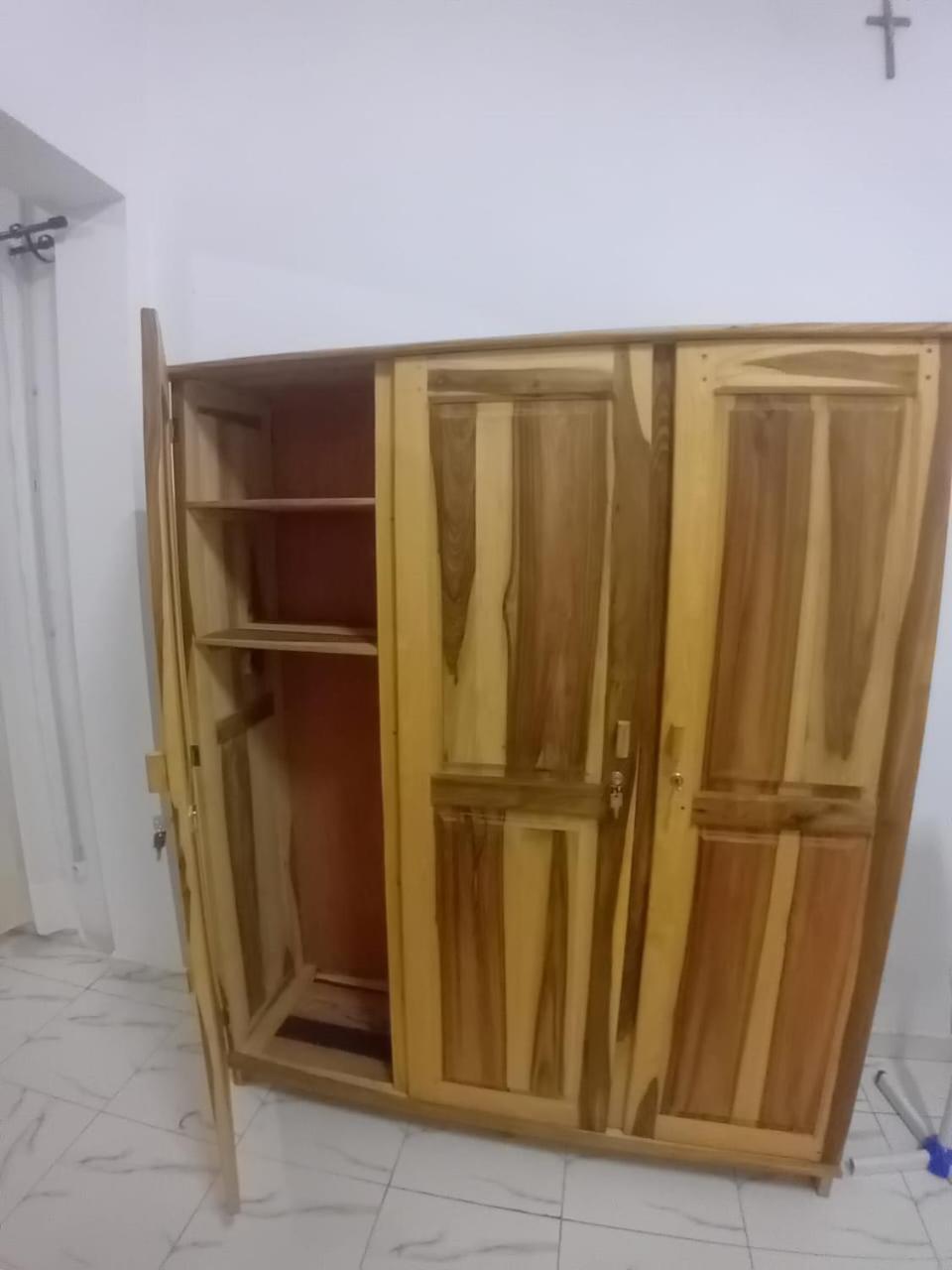 Centre Lucien Botovasoa Bed & Breakfast Antsiranana Bagian luar foto