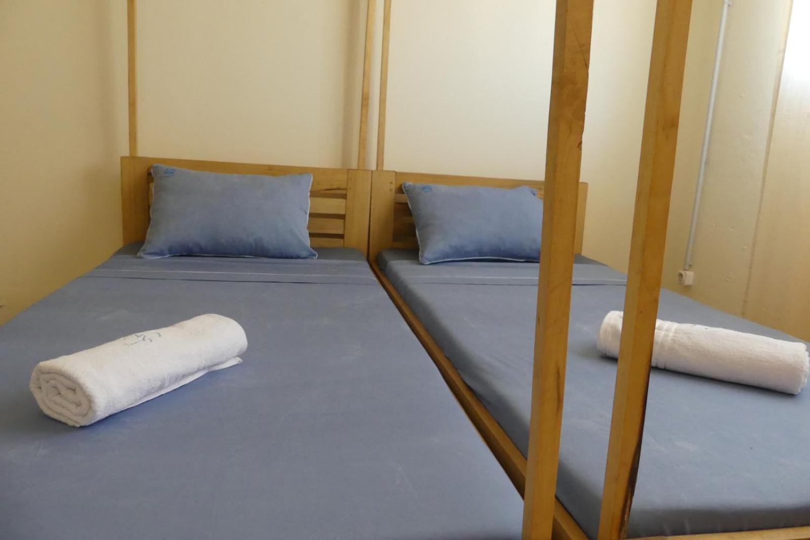 Centre Lucien Botovasoa Bed & Breakfast Antsiranana Bagian luar foto